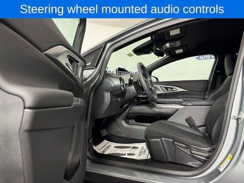 New 2026 Chevrolet Equinox EV LT image 10