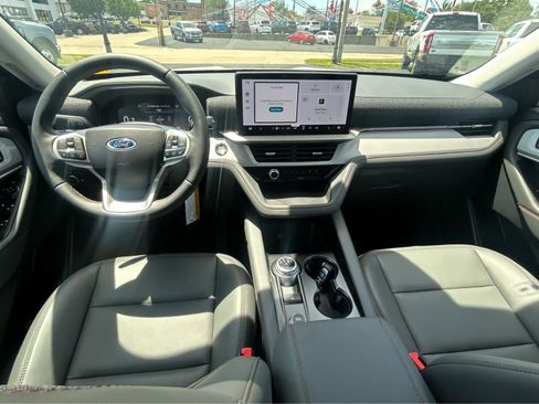 New 2026 Ford Explorer Active w/ Active Comfort Package AWD/4WD image 14