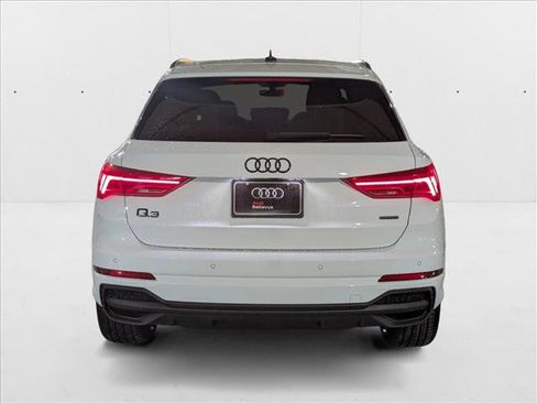 New 2025 Audi Q3 2.0T Premium image 7
