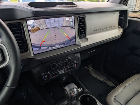 Used 2025 Ford Bronco Outer Banks AWD/4WD image 42