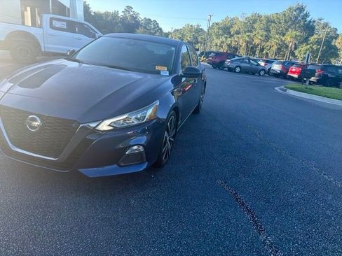 Used 2021 Nissan Altima 2.5 SR FWD image 14