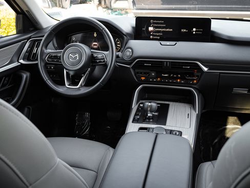 Certified 2025 MAZDA CX-90 Plug-In Hybrid w/Premium Sport image 30