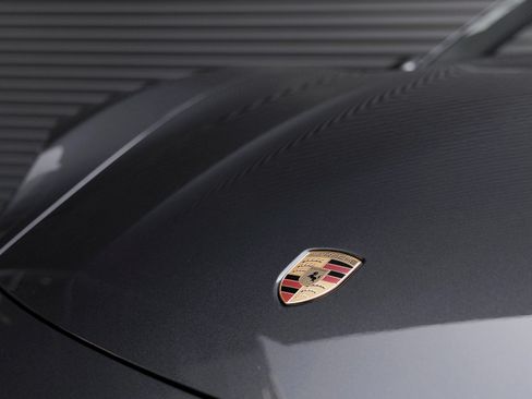 New 2025 Porsche Taycan 4S AWD/4WD image 35