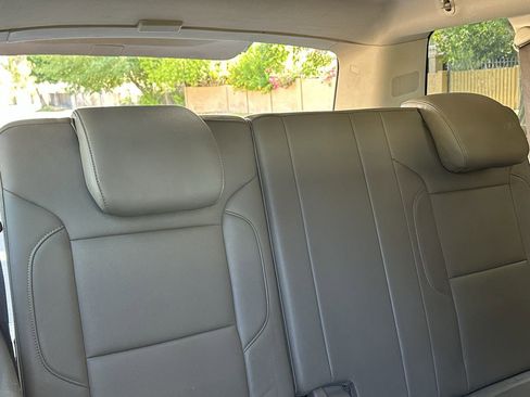 Used 2019 Chevrolet Suburban LT AWD/4WD image 26