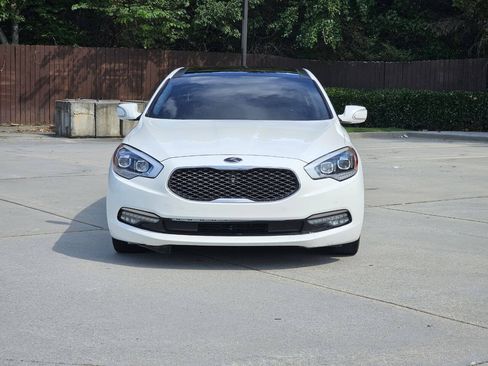 Used 2015 Kia K900 Premium RWD image 2