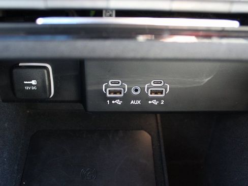 Used 2024 Jeep Wagoneer Series II image 32