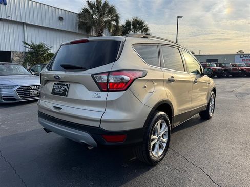 Used 2018 Ford Escape SEL image 8