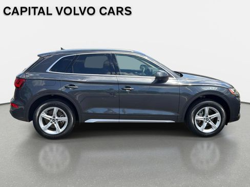 Used 2023 Audi Q5 2.0T Premium w/ Convenience Package AWD/4WD image 4