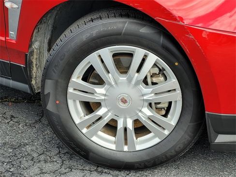 Used 2011 Cadillac SRX Luxury image 11