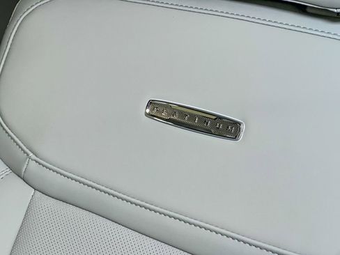 New 2026 Ford Expedition Platinum image 26