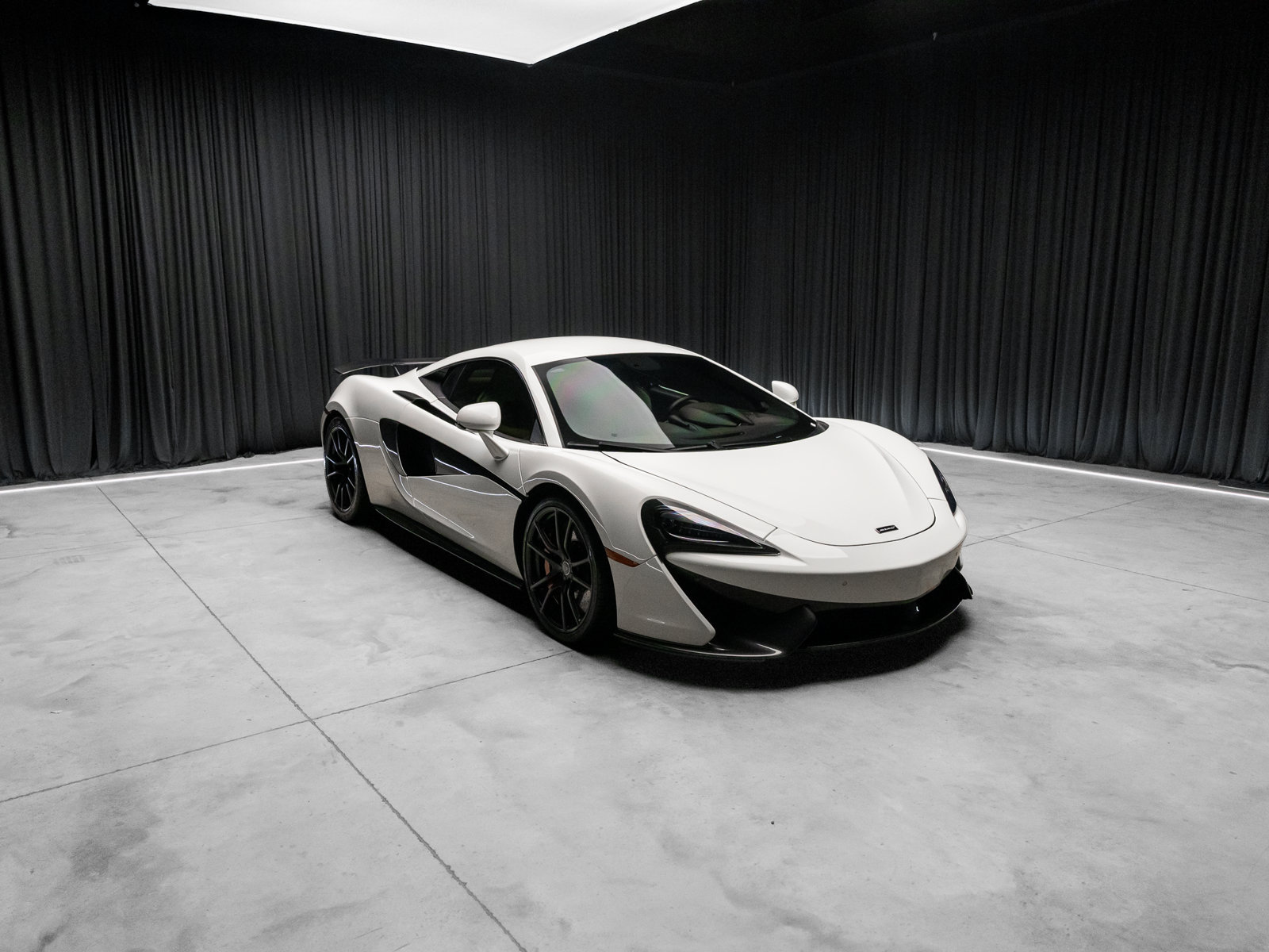 Used 2016 McLaren 570S Coupe RWD image 5