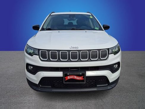 Used 2022 Jeep Compass Latitude AWD/4WD image 2
