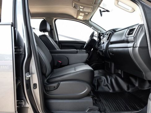 Used 2019 Nissan Titan S w/ S Utility Package image 33