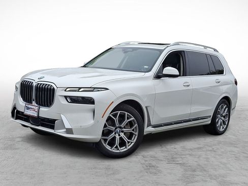 Used 2025 BMW X7 xDrive40i w/ Premium Package AWD/4WD image 1