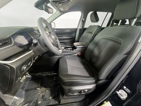 Used 2023 Jeep Grand Cherokee Laredo w/ Trailer Tow Prep Group (B) image 19