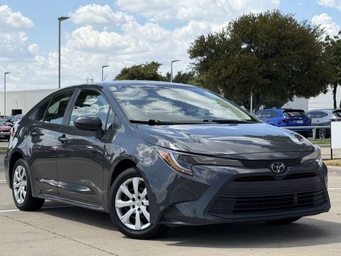 Used 2024 Toyota Corolla LE FWD image 2