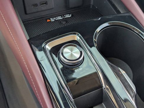 Used 2025 Buick Envision Sport Touring image 31