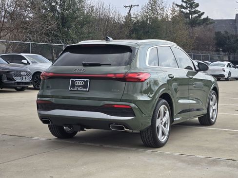 New 2025 Audi Q5 Prestige image 11