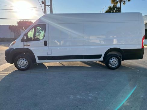 Used 2022 RAM ProMaster 3500 w/ Premium Convenience Group image 5