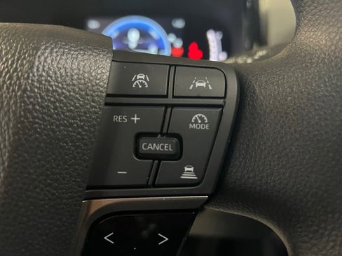 Used 2025 Toyota Camry LE image 22