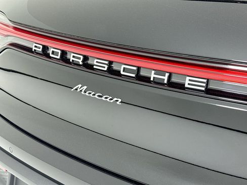 New 2026 Porsche Macan image 35