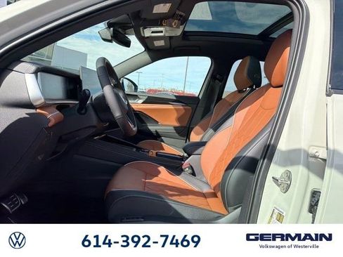 New 2026 Volkswagen Tiguan SEL R-Line image 21