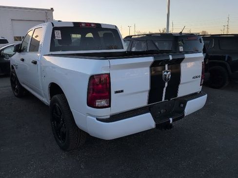 Used 2022 RAM 1500 Classic SLT w/ Protection Group AWD/4WD image 2