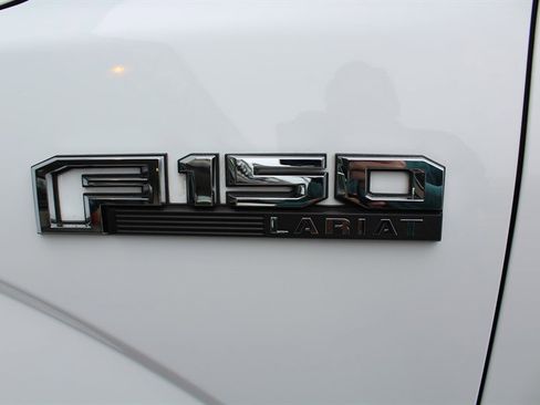 Used 2016 Ford F150 Lariat image 31