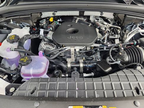 New 2026 Jeep Grand Cherokee L Limited image 21