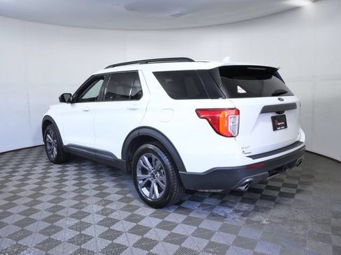 Certified 2022 Ford Explorer XLT w/ Equipment Group 202A AWD/4WD image 6