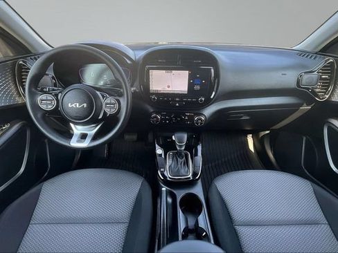 Certified 2025 Kia Soul S FWD image 7