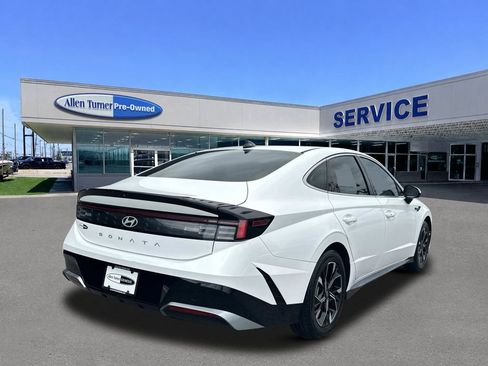 Used 2024 Hyundai Sonata SEL FWD image 6