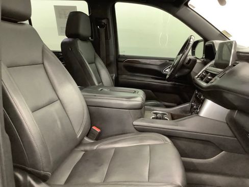 Used 2021 Chevrolet Tahoe Z71 w/ Z71 Signature Package AWD/4WD image 34