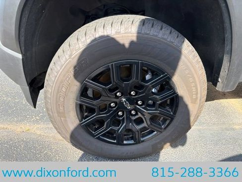 Used 2024 Chevrolet Colorado Trail Boss w/ Advanced Trailering Package AWD/4WD image 11