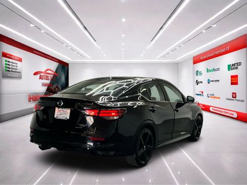 Used 2023 Nissan Sentra SR w/ Midnight Edition Package FWD image 7