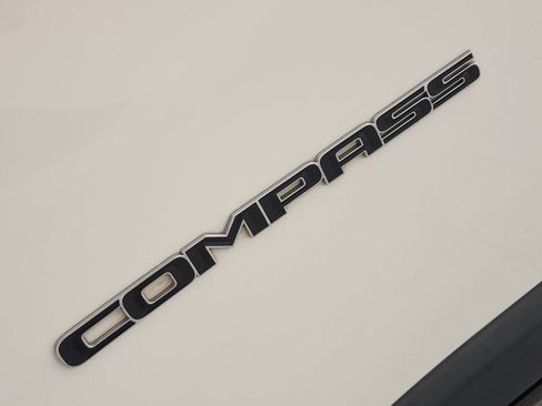 Used 2020 Jeep Compass Limited FWD image 11