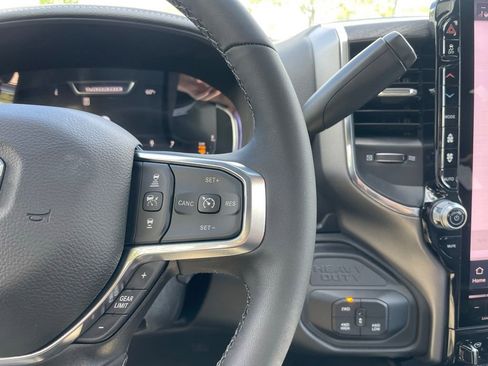 New 2026 RAM 2500 Laramie AWD/4WD image 15