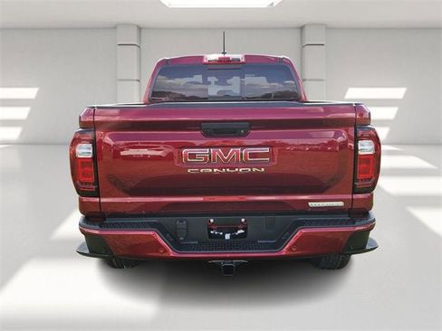 New 2026 GMC Canyon Elevation w/ Convenience Package image 4