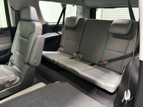 Used 2019 Chevrolet Suburban LT w/ LT Signature Package image 26