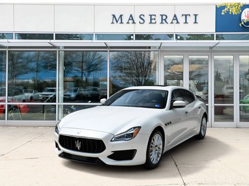 Used 2021 Maserati Quattroporte S GranSport Q4 AWD/4WD image 1