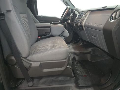 Used 2016 Ford F250 XLT AWD/4WD image 4
