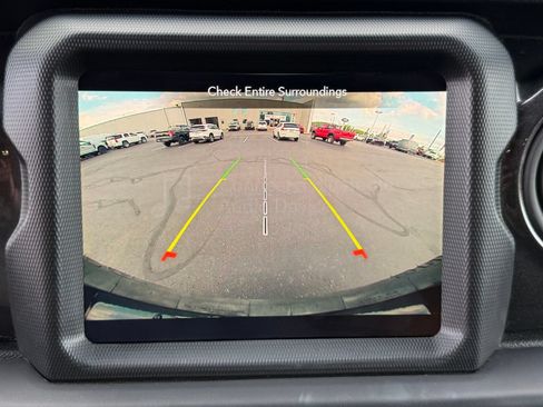 Used 2021 Jeep Wrangler Unlimited Sport AWD/4WD image 23