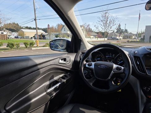 Used 2015 Ford Escape SE w/ Equipment Group 201A AWD/4WD image 10