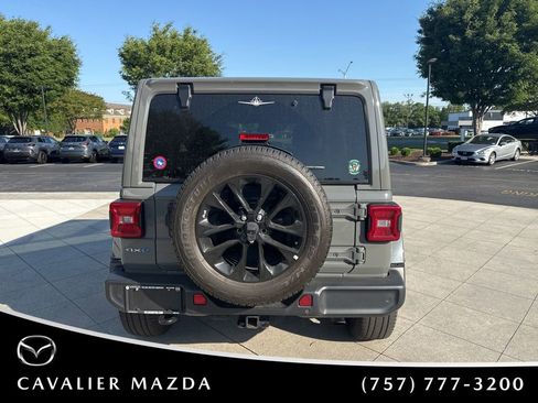 Used 2021 Jeep Wrangler Unlimited Sahara w/ Cold Weather Group AWD/4WD image 6