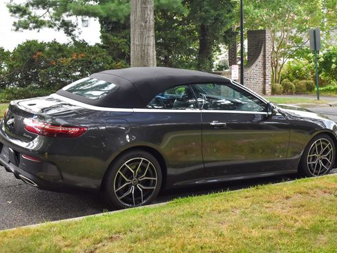 Used 2021 Mercedes-Benz E 450 4MATIC Cabriolet w/ AMG Line image 7
