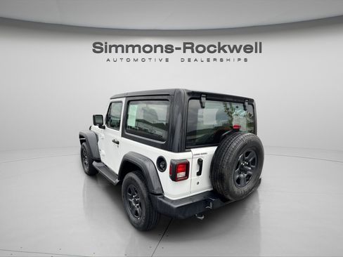 Used 2020 Jeep Wrangler Sport image 5