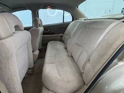 Used 2005 Buick Le Sabre Custom image 17