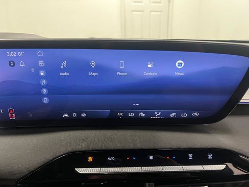 Used 2026 Buick Enclave Preferred AWD/4WD image 52