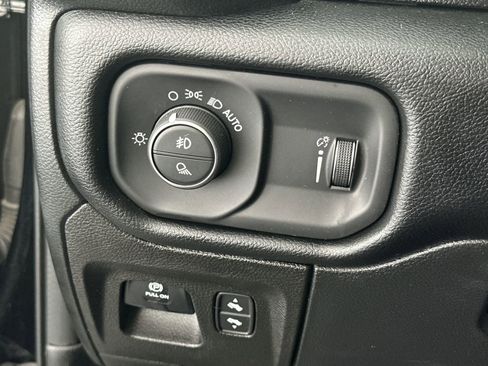 Used 2022 RAM 1500 Big Horn image 22