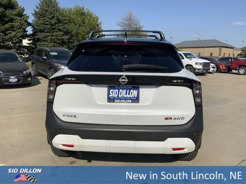 New 2026 Nissan Kicks SR w/ SR Premium Package image 4